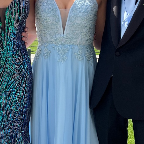 blue prom dress! - Picture 5 of 9